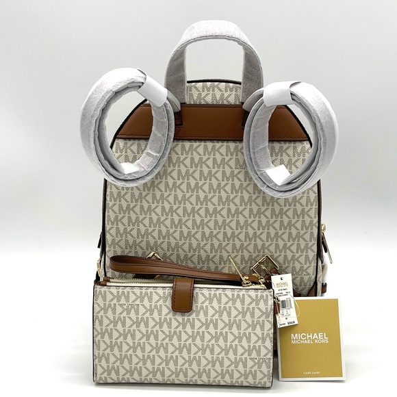 Michael Kors Jaycee Medium Zip Packet Backpack & Double Zip Wallet Wristlet - Picture 4 of 13